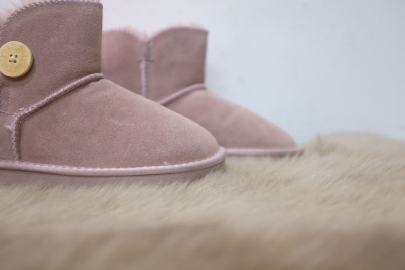 UGG SHOES